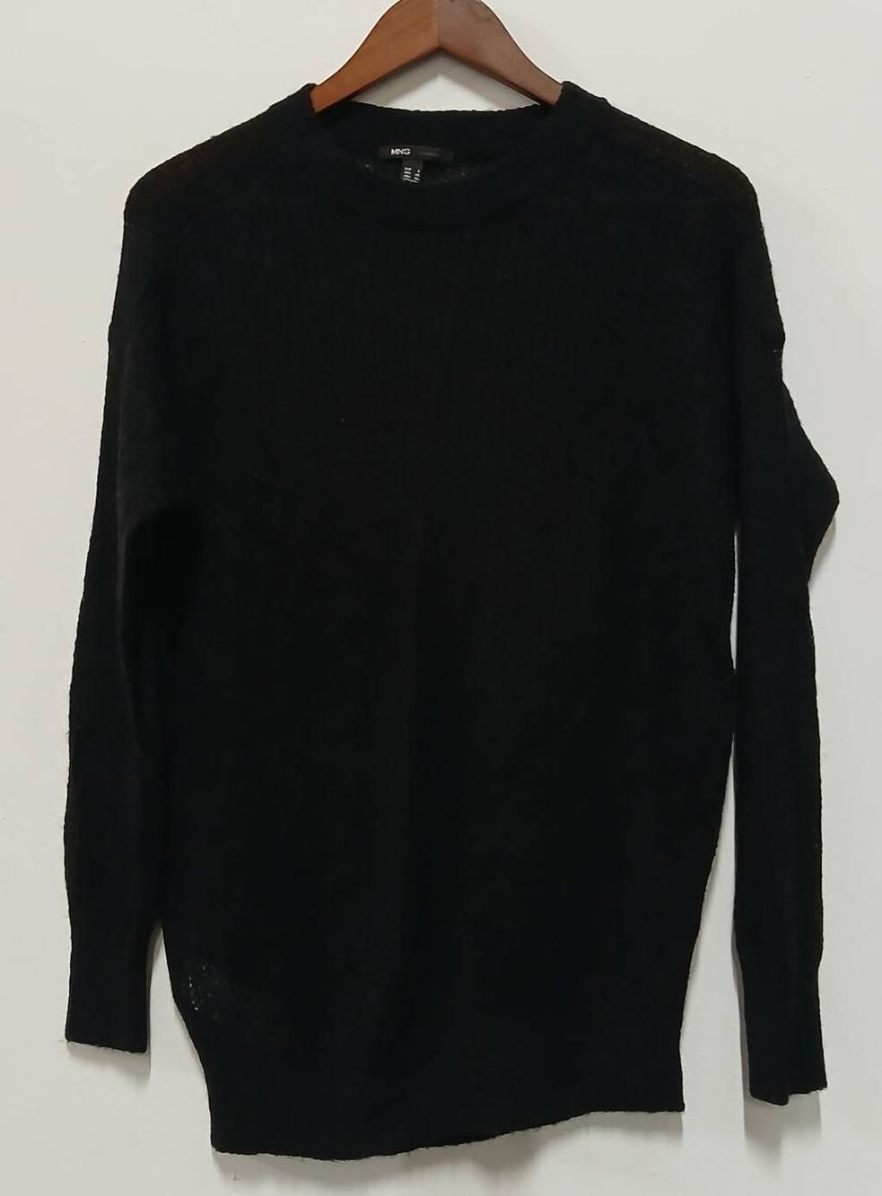 Mng mango womens medium lightweight sweater black fine wool slouchy